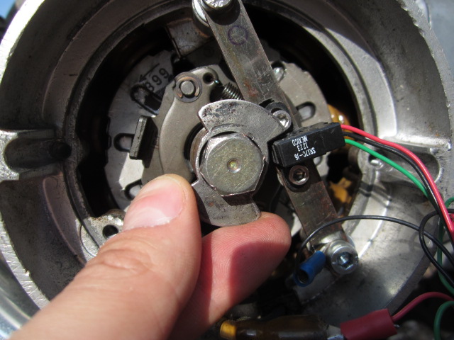Cam with minimum (latest and still) position. The motor spins clockwise.